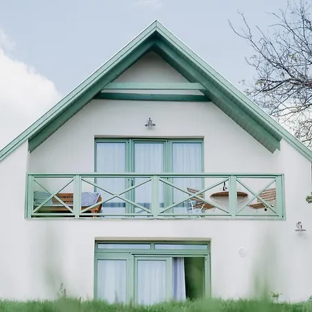 Cukormadar Vendeghaz Lovas Villa Exterior photo